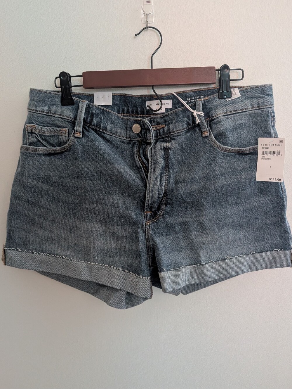 Good American Mid Wash Cuffed Denim Shorts - Blue